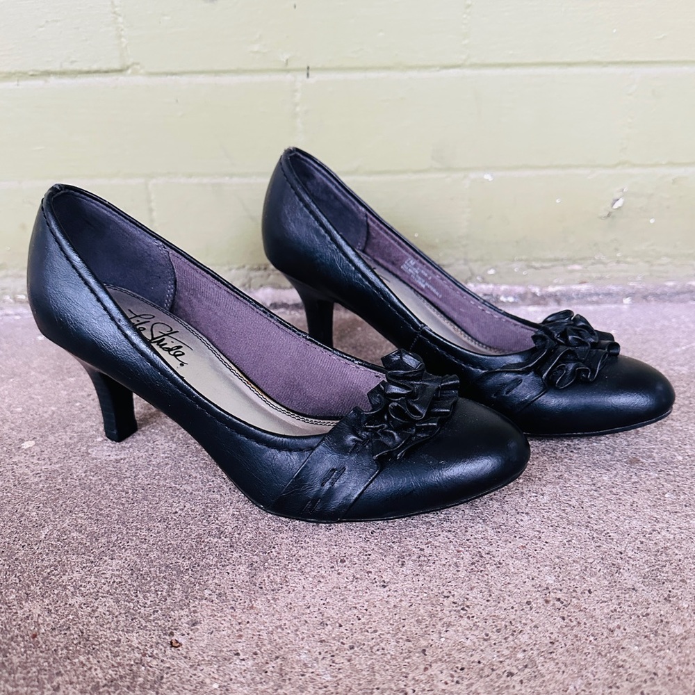 Life Stride Black Ruffle Heels